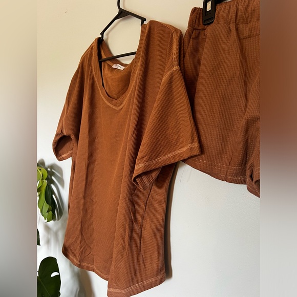 Boho Lounge Set with Oversize Top and Shorts NWOT - Picture 7 of 8